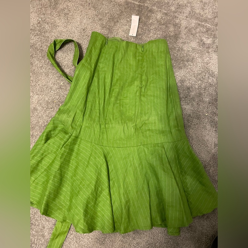 New York & Company Size 8 Green Skirt, NWT
